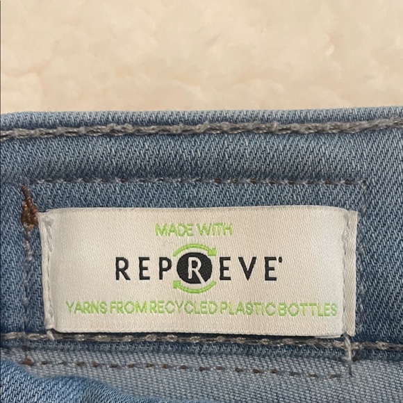 ✨ 3 for $20 Bundle Deal ✨ Calvin Klein Jeans Light Blue Boyfriend Fit - Picture 4 of 13